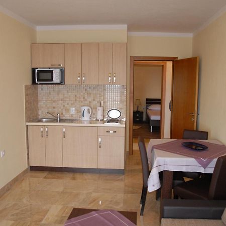 Guest House Evropa 2 Ulcinj Exteriör bild