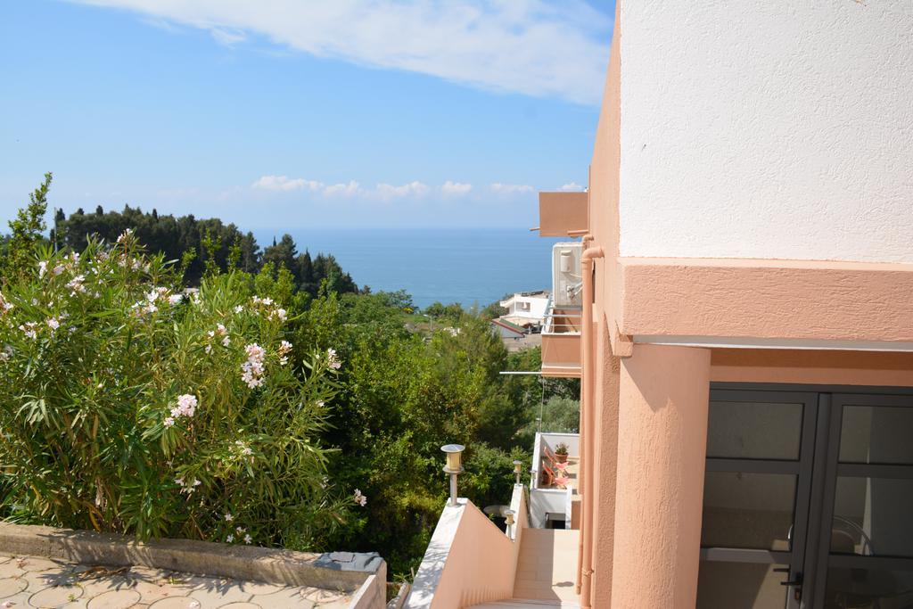 Guest House Evropa 2 Ulcinj Exteriör bild