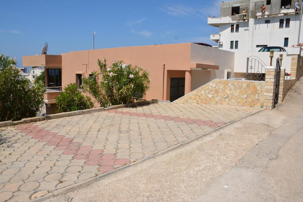 Guest House Evropa 2 Ulcinj Exteriör bild