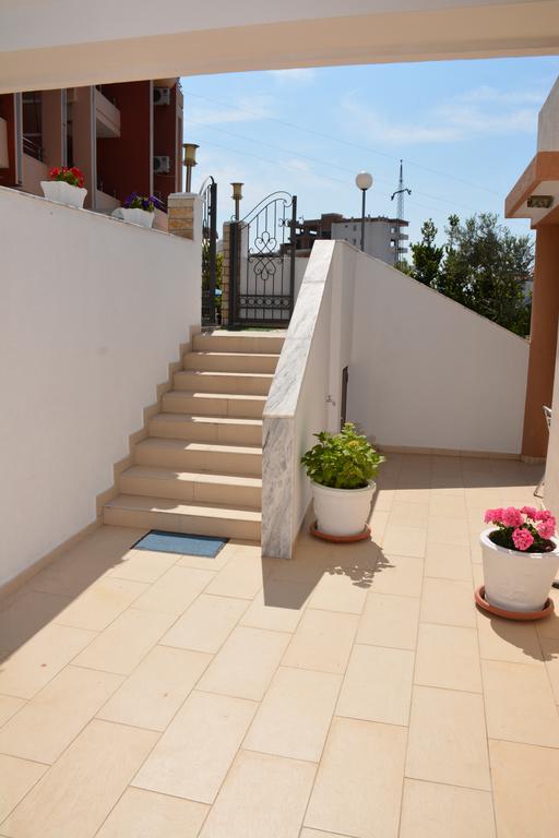 Guest House Evropa 2 Ulcinj Exteriör bild