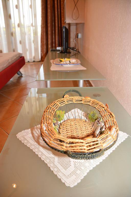 Guest House Evropa 2 Ulcinj Exteriör bild