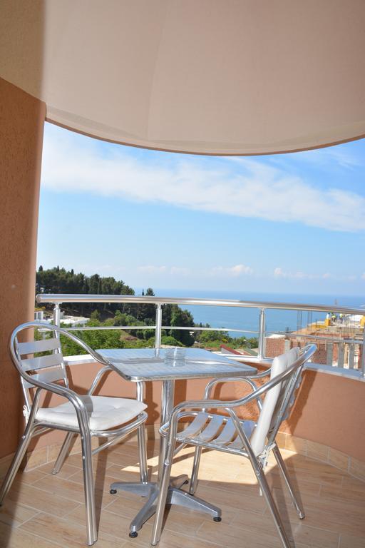 Guest House Evropa 2 Ulcinj Exteriör bild