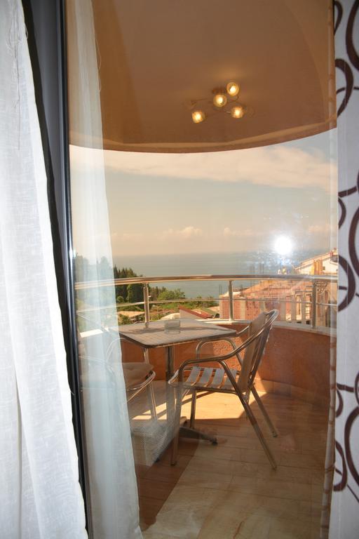 Guest House Evropa 2 Ulcinj Exteriör bild